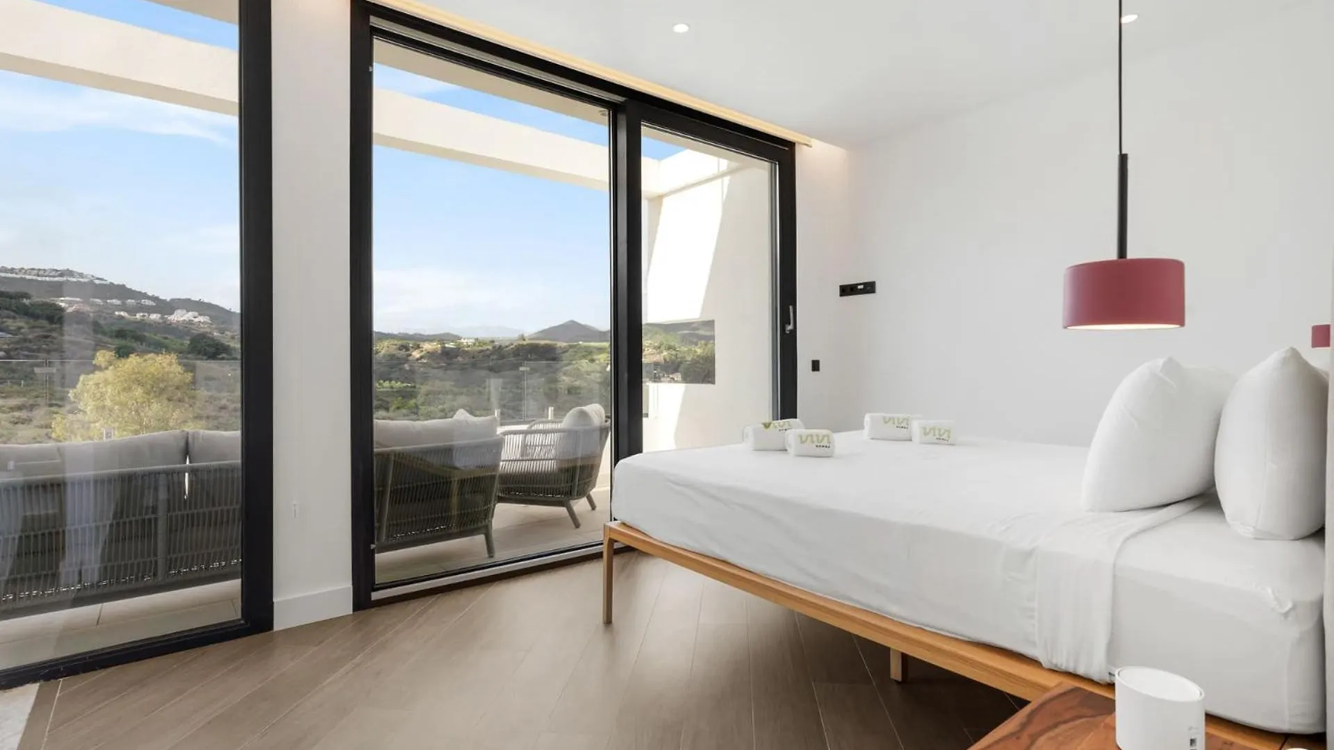 Vivi Homes -Villa Kolibri Pool, Terrace & Golf La Cala De Mijas Villa