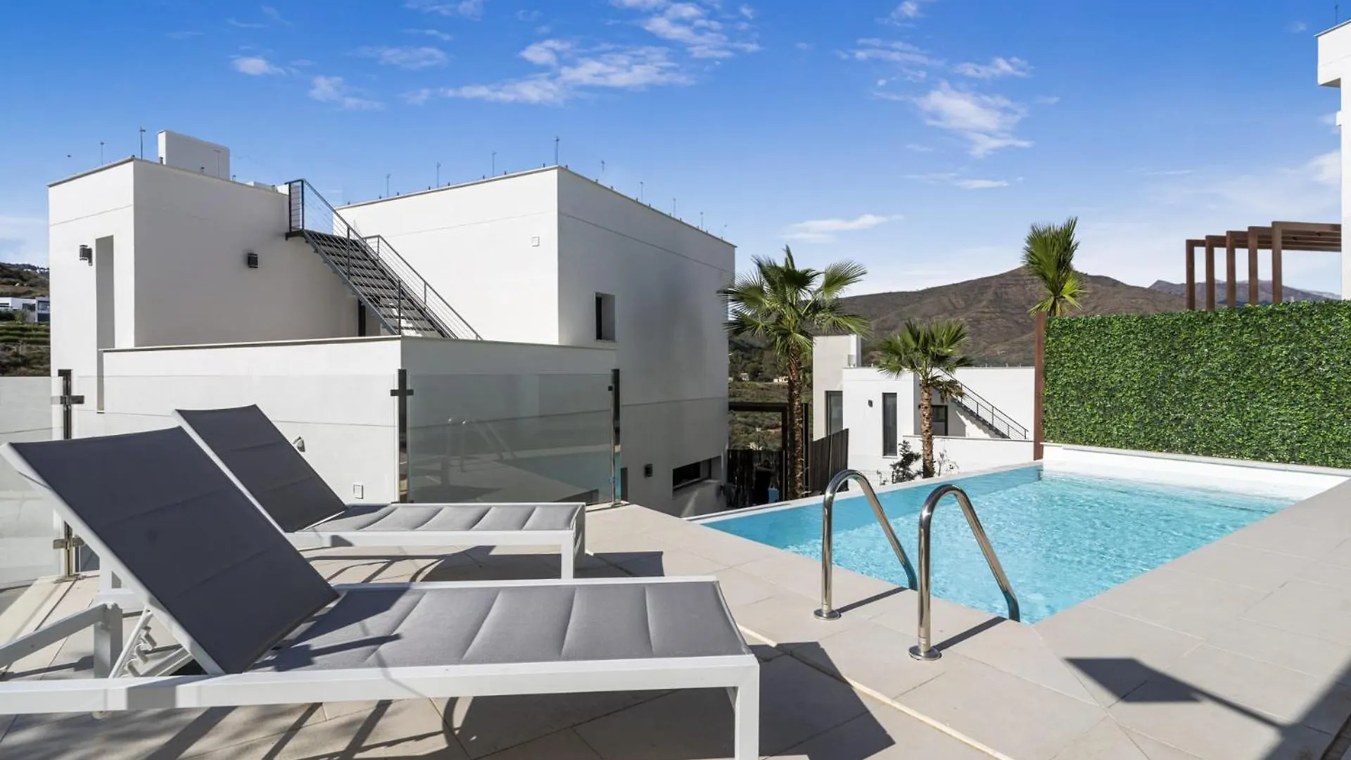 Vivi Homes -Villa Kolibri Pool, Terrace & Golf La Cala De Mijas Spain