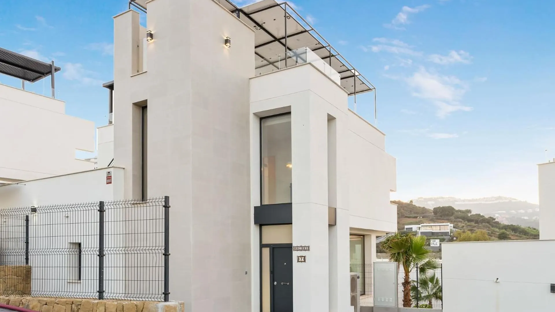 Vivi Homes -Villa Kolibri Pool, Terrace & Golf La Cala De Mijas